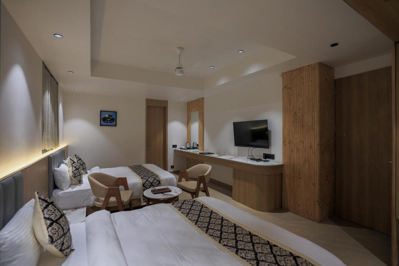 Hotel Aditya Mansingh Inn Somnāth 외부 사진