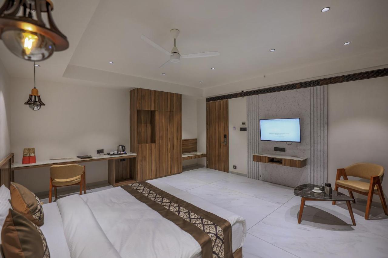 Hotel Aditya Mansingh Inn Somnāth 외부 사진
