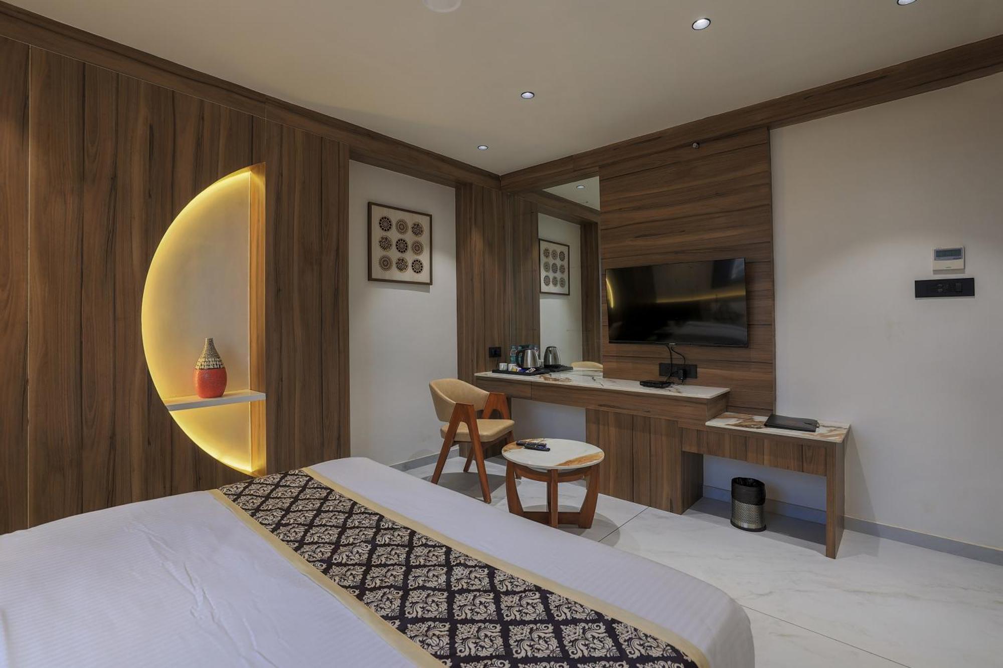 Hotel Aditya Mansingh Inn Somnāth 외부 사진