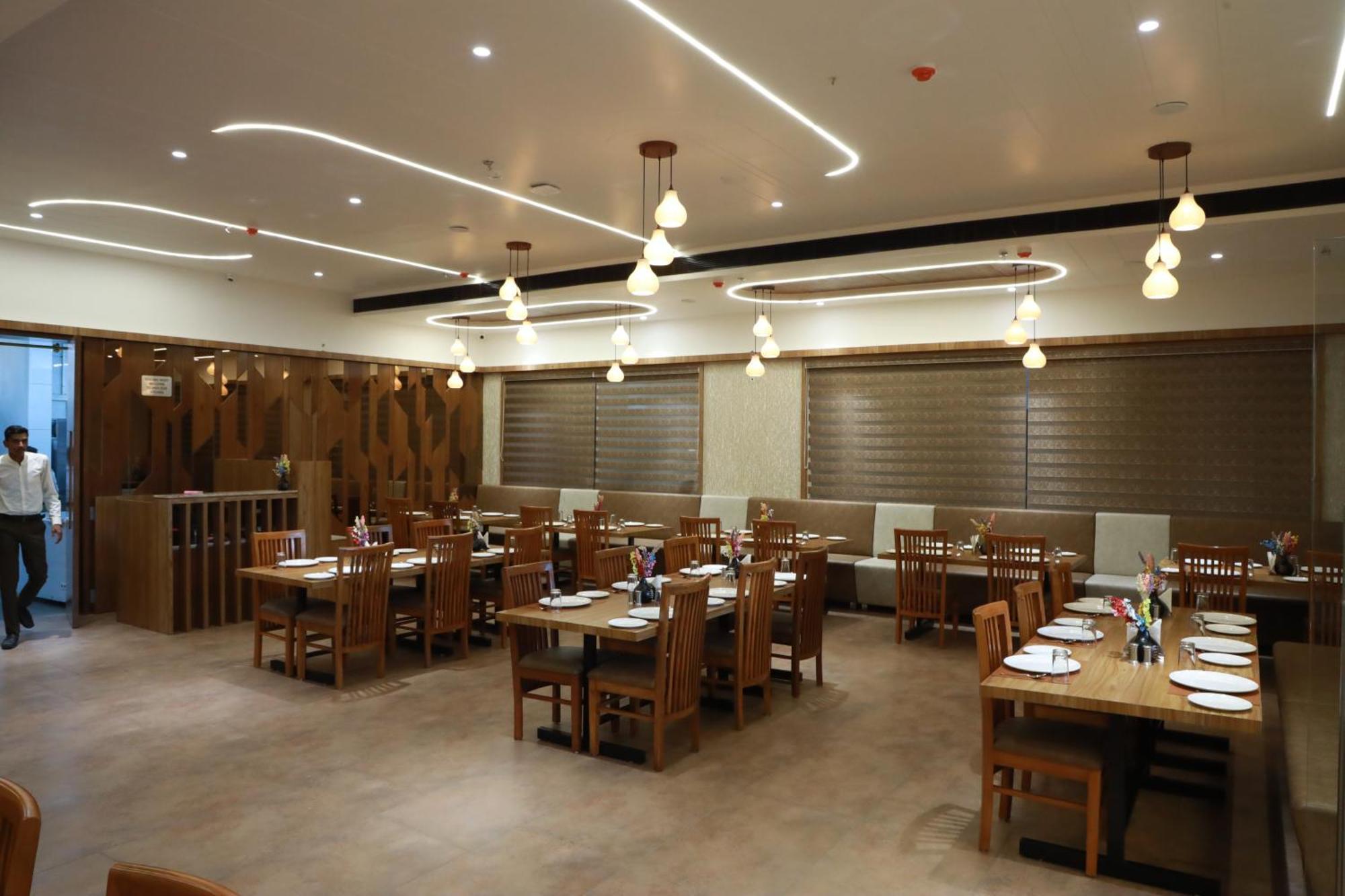 Hotel Aditya Mansingh Inn Somnāth 외부 사진