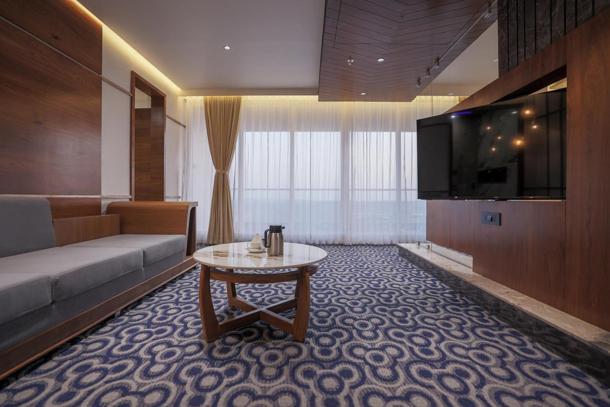 Hotel Aditya Mansingh Inn Somnāth 외부 사진